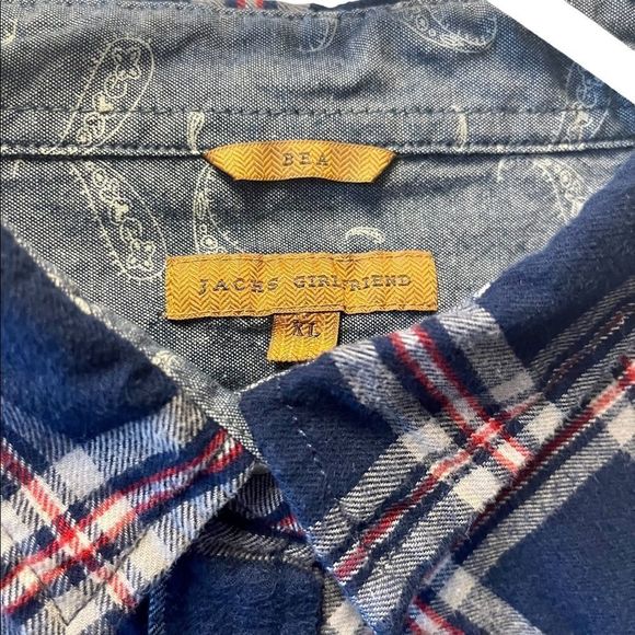 JACK’S girlfriend, long sleeve button up, plaid, pearl snaps, size extra large - Picture 2 of 3